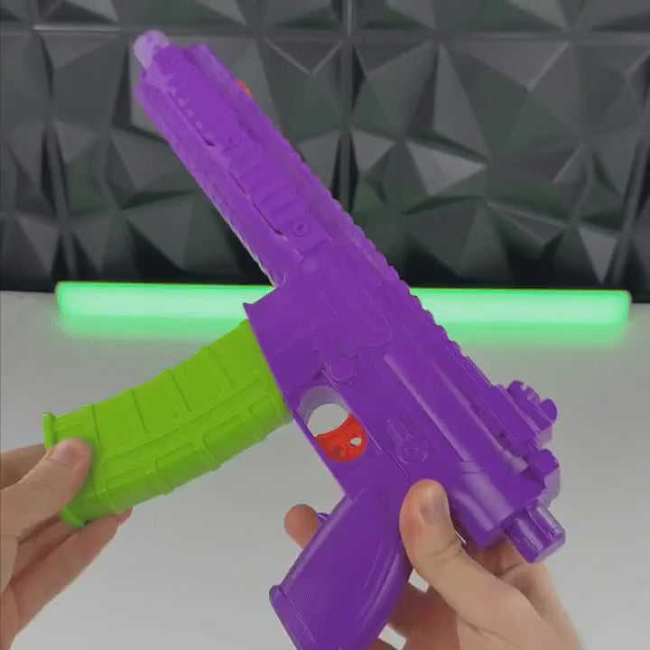 Phantom Classic demo: removing the magazine and fitting the stock, scope and barrel attachment.